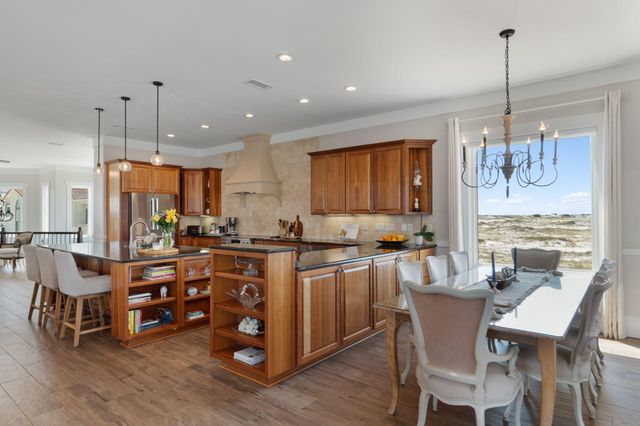 7303 Spinnaker Court, Navarre, FL 32566