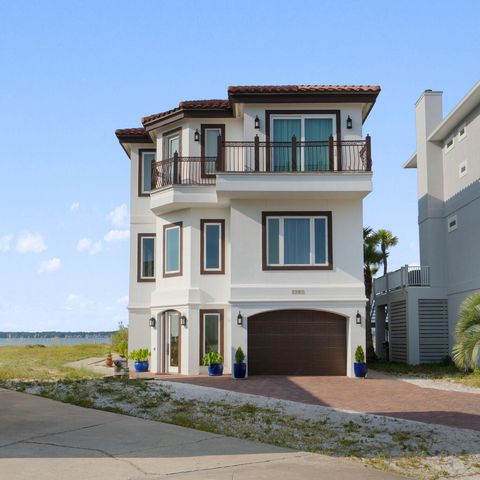7303 Spinnaker Court, Navarre, FL 32566