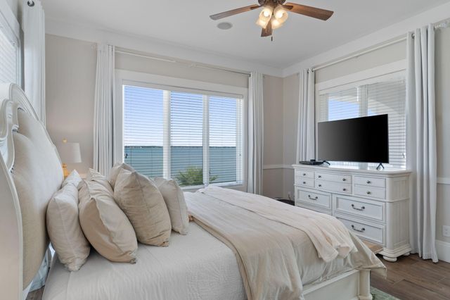 7303 Spinnaker Court, Navarre, FL 32566