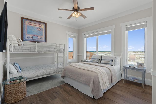 7303 Spinnaker Court, Navarre, FL 32566