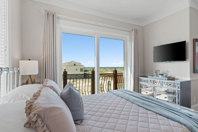 7303 Spinnaker Court, Navarre, FL 32566