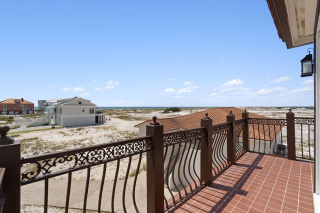 7303 Spinnaker Court, Navarre, FL 32566