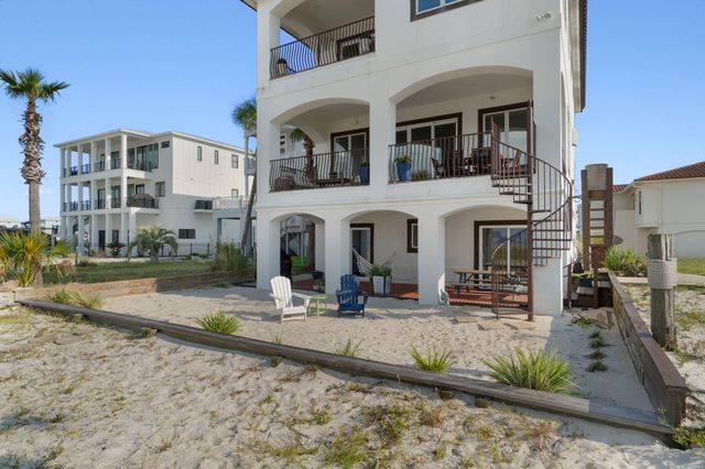 7303 Spinnaker Court, Navarre, FL 32566