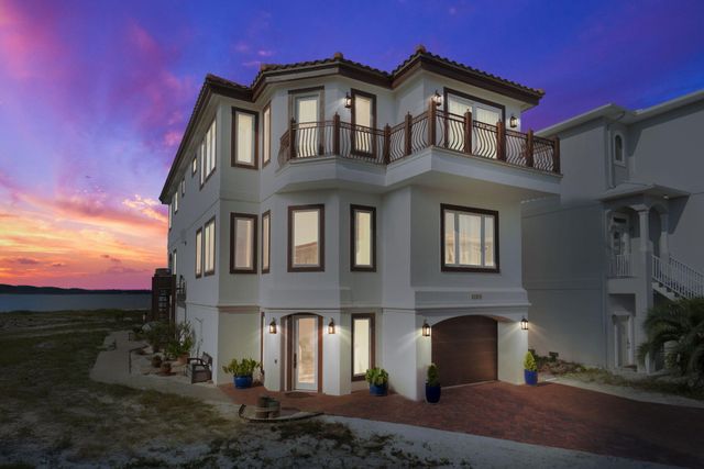 7303 Spinnaker Court, Navarre, FL 32566