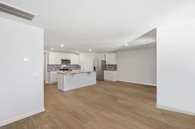 121 Congaree Ct Court, Santee, SC 29142