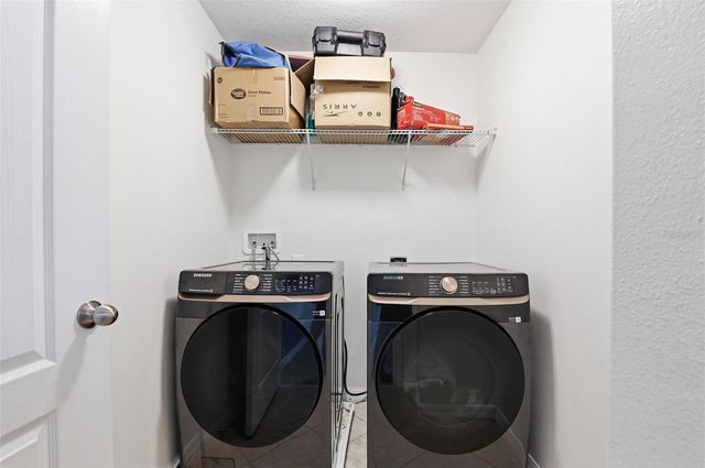 4390 FENNWOOD COURT, Wesley Chapel, FL 33543