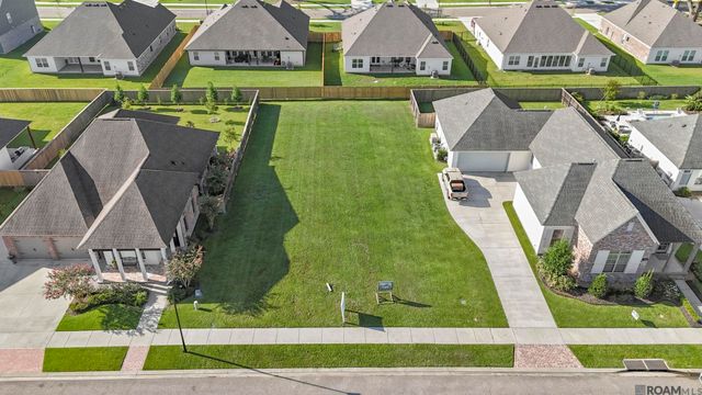 12734 Solemn Oaks Ave, Baton Rouge, LA 70818