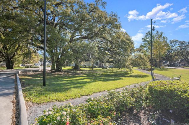 12734 Solemn Oaks Ave, Baton Rouge, LA 70818