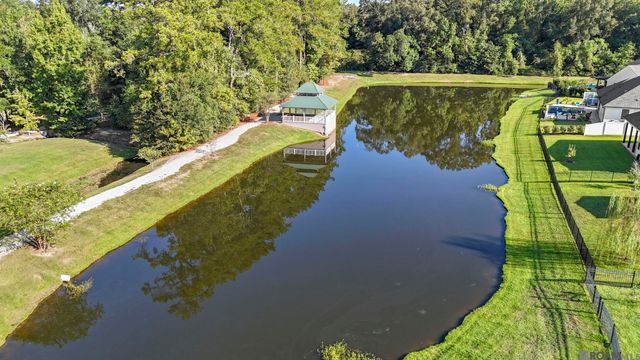 12734 Solemn Oaks Ave, Baton Rouge, LA 70818