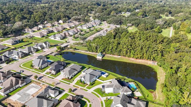 12734 Solemn Oaks Ave, Baton Rouge, LA 70818