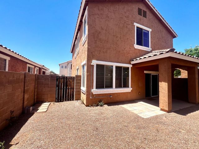 879 E Stottler Drive, Gilbert, AZ 85296