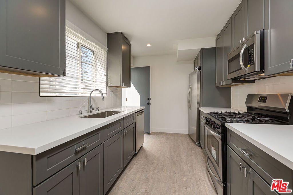 4102 Country Club Drive, Los Angeles, CA 90019