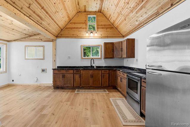 6256 Turner Road, Flushing Charter Township, MI 48433