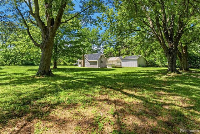 6256 Turner Road, Flushing Charter Township, MI 48433