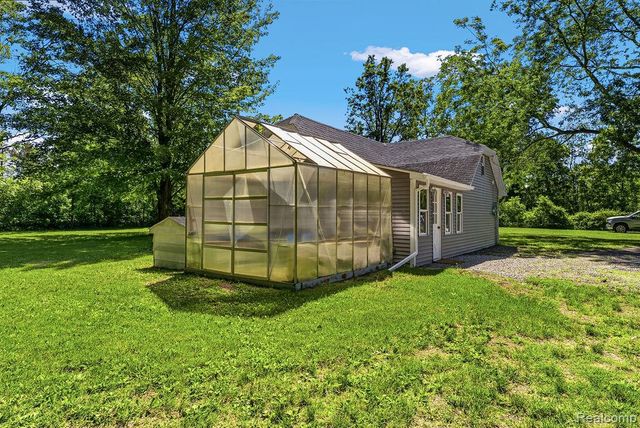 6256 Turner Road, Flushing Charter Township, MI 48433