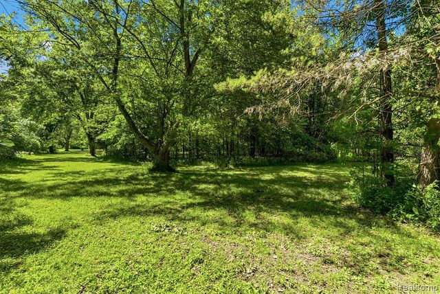 6256 Turner Road, Flushing Charter Township, MI 48433