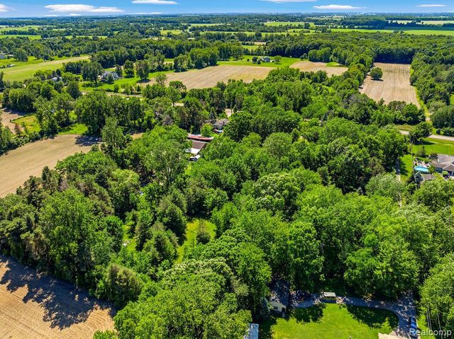 6256 Turner Road, Flushing Charter Township, MI 48433