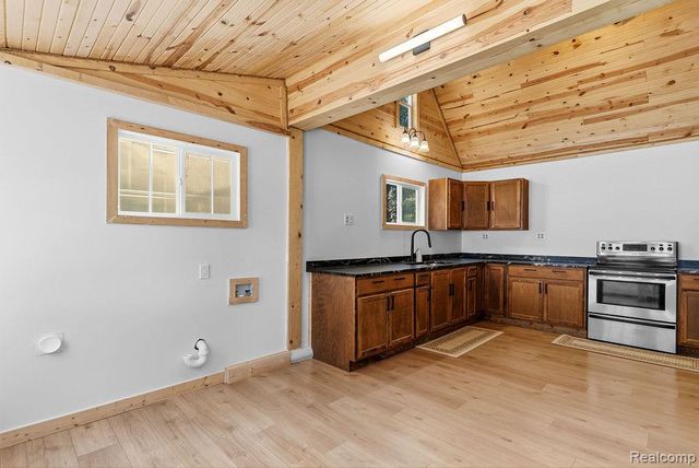 6256 Turner Road, Flushing Charter Township, MI 48433