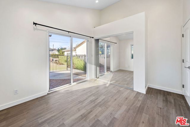 17141 Sherman Way, Lake Balboa, CA 91406