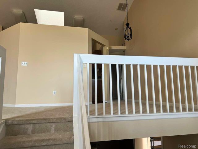 49862 Pointe Crossing, Plymouth Charter Township, MI 48170