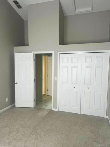 49862 Pointe Crossing, Plymouth Charter Township, MI 48170