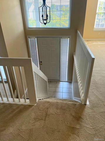 49862 Pointe Crossing, Plymouth Charter Township, MI 48170