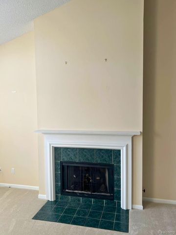 49862 Pointe Crossing, Plymouth Charter Township, MI 48170
