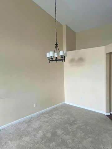 49862 Pointe Crossing, Plymouth Charter Township, MI 48170