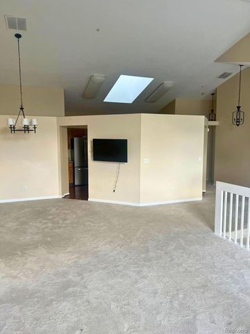 49862 Pointe Crossing, Plymouth Charter Township, MI 48170