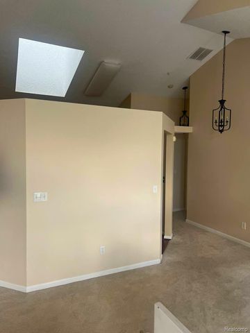 49862 Pointe Crossing, Plymouth Charter Township, MI 48170