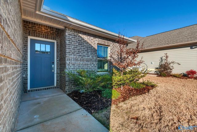 12414 Whitcomb Circle, Athens, AL 35613