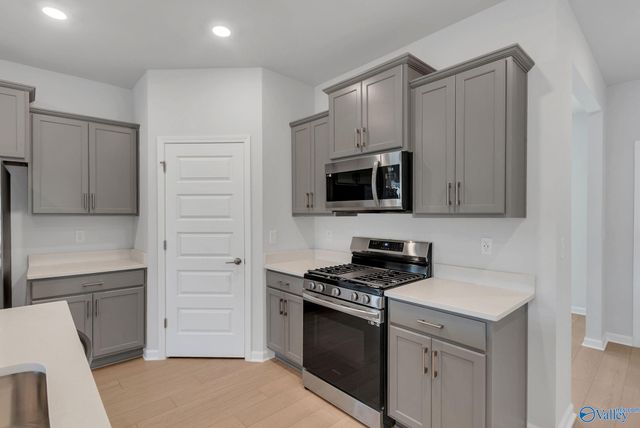 12414 Whitcomb Circle, Athens, AL 35613