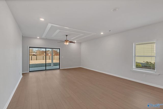 12414 Whitcomb Circle, Athens, AL 35613