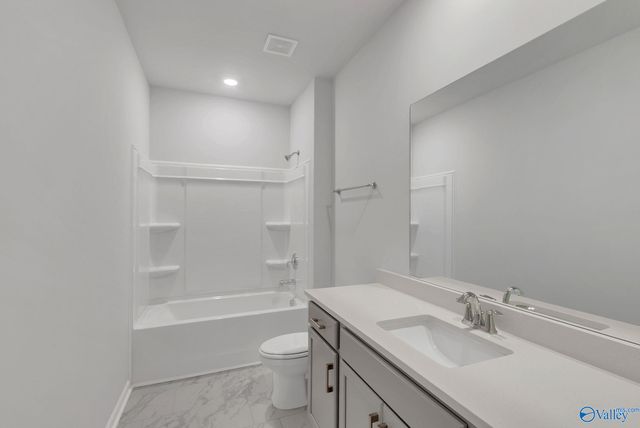 12414 Whitcomb Circle, Athens, AL 35613