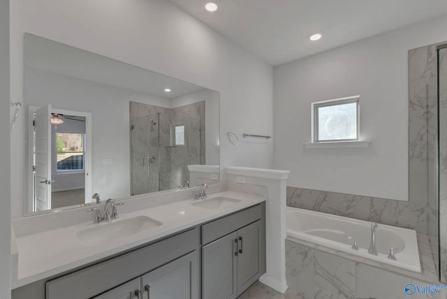 12414 Whitcomb Circle, Athens, AL 35613