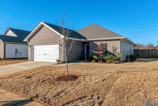 12414 Whitcomb Circle, Athens, AL 35613