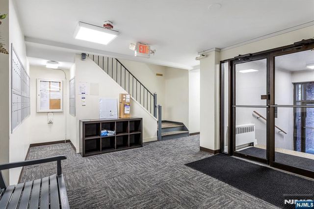 130 Orient Way 4H, Rutherford, NJ 07070