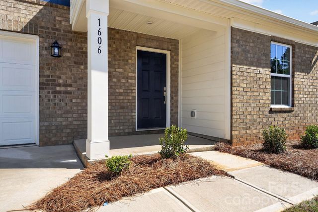 1606 Highacre Place 48, Bessemer City, NC 28016