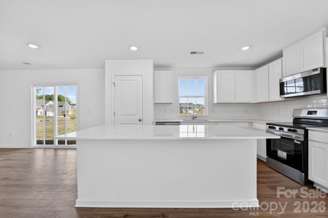 1606 Highacre Place 48, Bessemer City, NC 28016