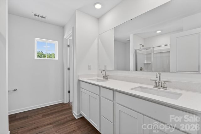 1606 Highacre Place 48, Bessemer City, NC 28016