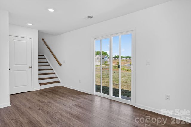 1606 Highacre Place 48, Bessemer City, NC 28016