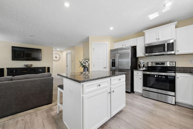 6558 Turning Stone Loop, Canal Winchester, OH 43110