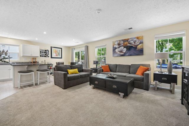 6558 Turning Stone Loop, Canal Winchester, OH 43110