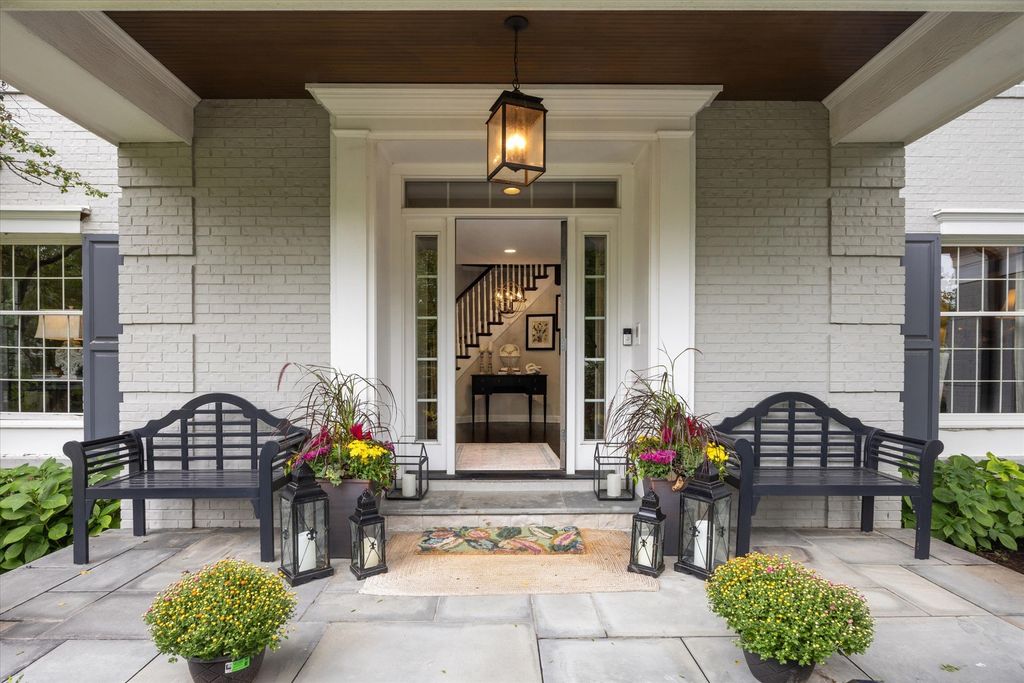 6493 Apache Drive, Indian Head Park, IL 60525 — photo 2