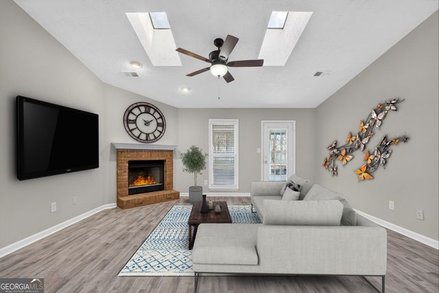 130 Wilbanks Drive, Fayetteville, GA 30215