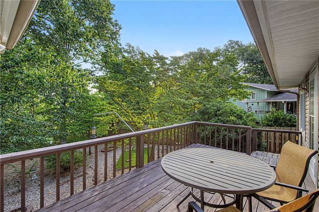 4 Roding Circle, Bella Vista, AR 72715