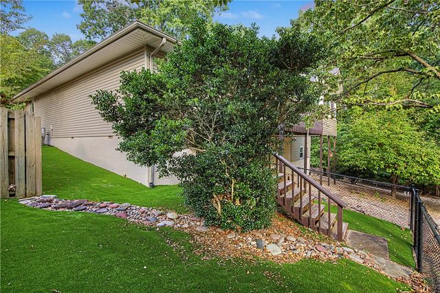 4 Roding Circle, Bella Vista, AR 72715