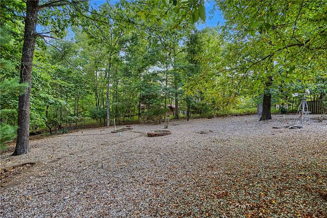 4 Roding Circle, Bella Vista, AR 72715
