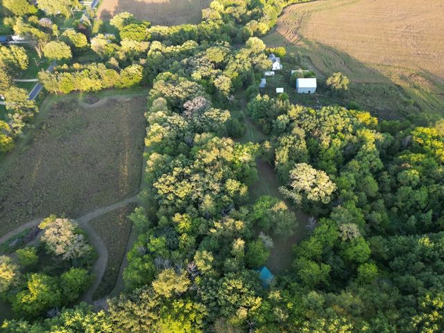 1441 W Fairview Road, Freeport, IL 61032