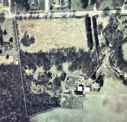 1441 W Fairview Road, Freeport, IL 61032